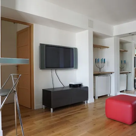 Apartment Avenue De La Grande Armee - 17 *
